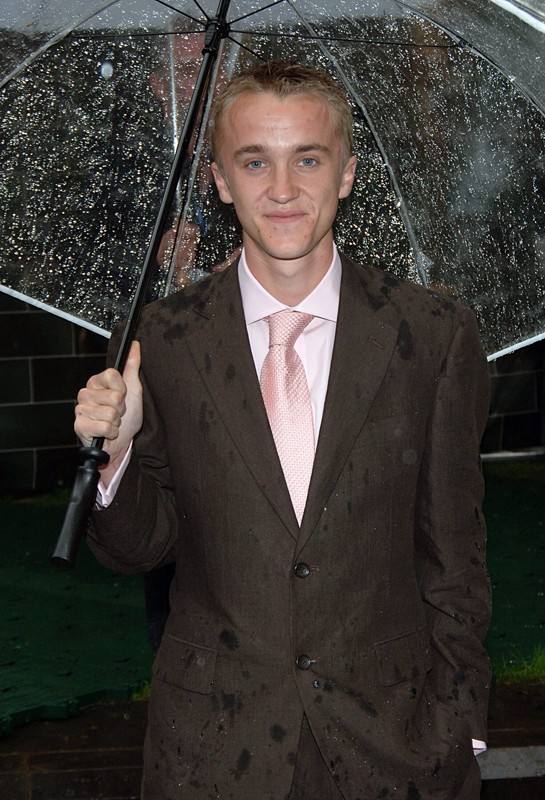 Tom Felton Sotto La Pioggia Alla Premiere Di Harry Potter E Il Principe Mezzosangue 125763