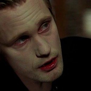 Il vampiro Eric (Alexander Skarsgård) in un'immagine dell'episodio 'Hard-Harted Hannah' della serie tv True Blood