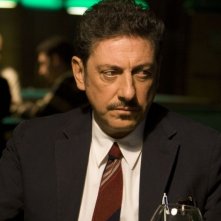 Sergio Castellitto in una scena del film Tris di donne e abiti nuziali