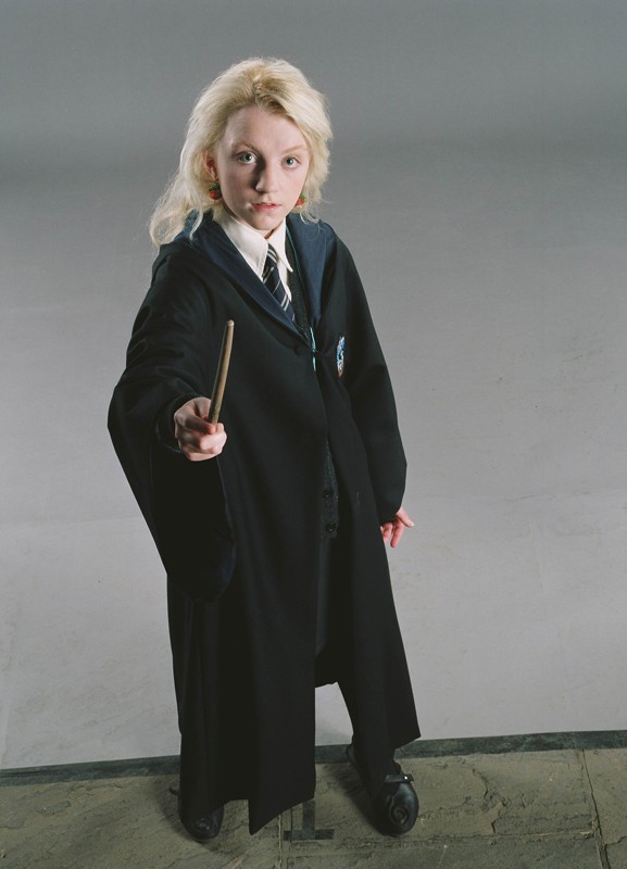 Una Foto Promo Di Evanna Lynch In Guardia Per Il Film Harry Potter E L Ordine Della Fenice 125963