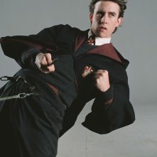 Una foto promo di Matthew Lewis in guardia per il film Harry Potter e l'Ordine della Fenice