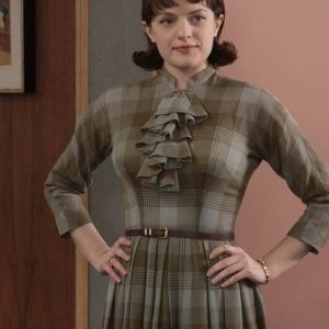 Elisabeth Moss nell'episodio Out of Town di Mad Men