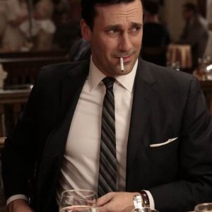 Jon Hamm in una scena dell'episodio Out of Town di Mad Men
