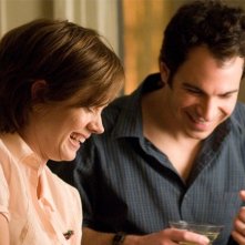 Amy Adams e Chris Messina in una scena del film Julie & Julia
