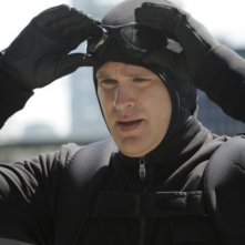 Cary Elwes in una scena dell'episodio Extradition: British Columbia della serie Psych