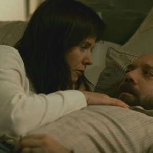 Emily Watson e Paul Giamatti in una scena del film Cold Souls