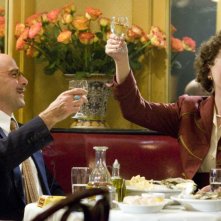 Stanley Tucci e Meryl Streep in una scena del film Julie & Julia