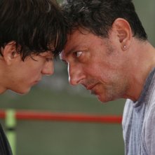 Gabriele Campanelli e Sergio Castellitto in un'immagine del film Alza la testa