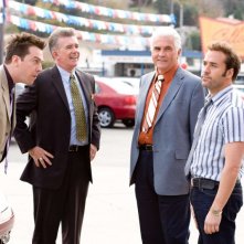 Ed Helms, Alan Thicke, James Brolin e Jeremy Piven in una scena del film The Goods: Live Hard. Sell Hard