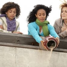 Joanna Cassidy, Jada Pinkett Smith e Hannah Hodson in una scena dell'episodio Hello and Goodbye della serie Hawthorne