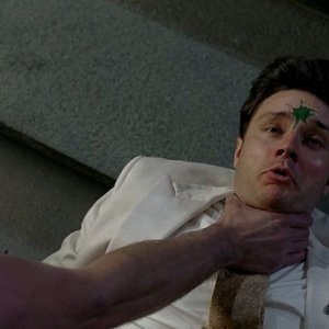 Michael McMillian in una scena dell'episodio 'Timebomb' della serie True Blood