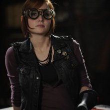 Allison Scagliotti in una scena dell'episodio Elements di Warehouse 13
