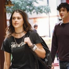 Ethan Peck e Lindsey Shaw nell'episodio Won't Get Fooled Again di  10 Things I Hate About You