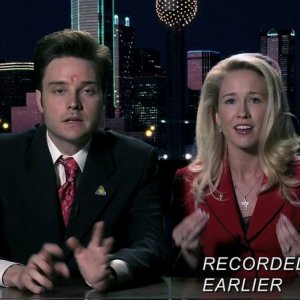 Il reverendo Newlin (Michael McMillian) e sua moglie Sarah (Anna Camp) in una scena dell'episodio 'I Will Rise Up' della serie tv True Blood