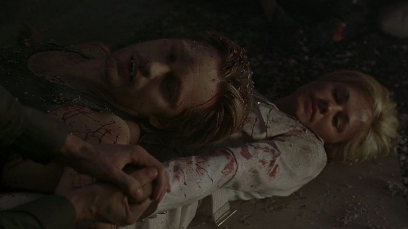Il Vampiro Eric Alexander Skarsgard E Sookie Anna Paquin In Una Scena Dell Episodio I Will Rise Up Della Serie True Blood 127235
