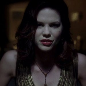 Lorena (Mariana Klaveno) appare in sogno a Sookie Stackhouse in una scena dell'episodio 'I Will Rise Up' della serie tv True Blood