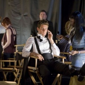 Nico Tortorella in una scena del pilot di The Beautiful Life