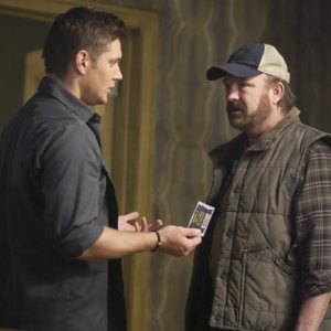 Jensen Ackles e Jim Beaver nella premiere della stagione 5 di Supernatural