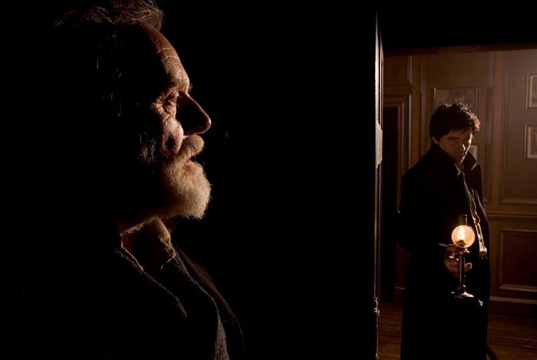 Anthony Hopkins E Benicio Del Toro In Una Scena Di The Wolf Man 127715