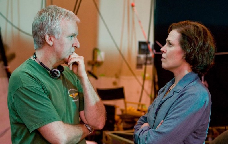 James Cameron Con Sigourney Weaver Sul Set Di Avatar 127519