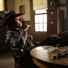 James Roday in una scena dell'episodio High Noon-ish di Psych