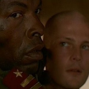 Un'immagine del film White Material di Claire Denis