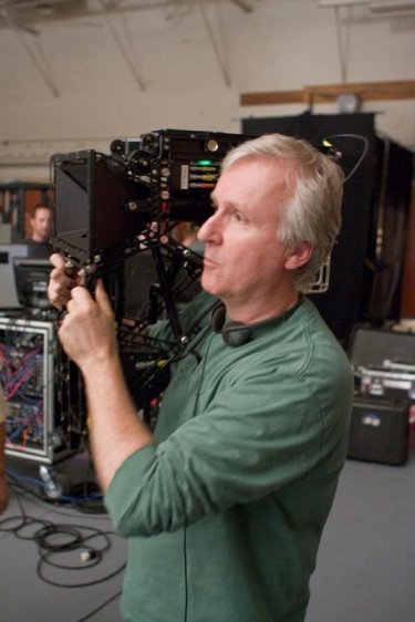Una immagine di James Cameron sul set del suo Avatar