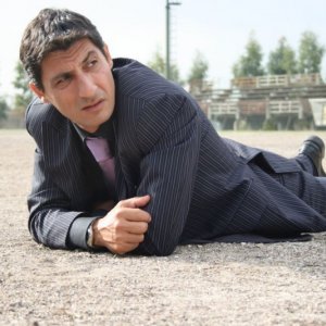 Emilio Solfrizzi in una scena del film Piede di Dio