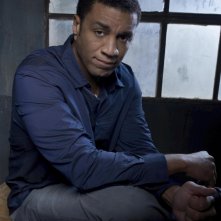 Harry Lennix in una immagine promozionale della stagione 2 di Dollhouse