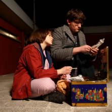 Miriana Raschillà e Pietro Del Giudice in una scena del film Cosmonauta