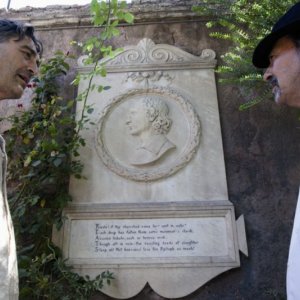 Salvatore Sansone e Biagio Propato in un'immagine del documentario Poeti di Toni D'Angelo