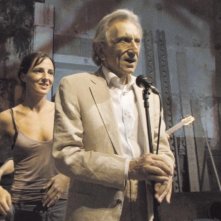 Valentina Carnelutti e Roberto Herlitzka in una scena del film Le ombre rosse