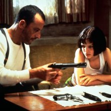 Jean Reno e Natalie Portman durante una scena del film 'Leon: The Professional'