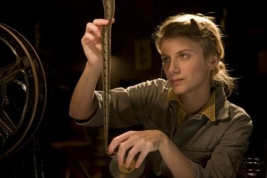 Mélanie Laurent in una scena del film Bastardi senza gloria