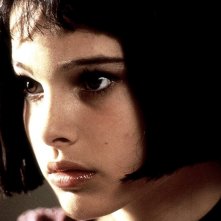Un primo piano di Natalie Portman che interpreta Matilda nel film Leon