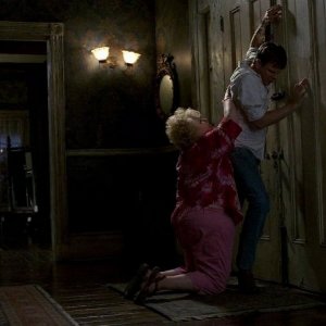 Dale Raoul e Jim Parrack in una scena dell'episodio 'New World In My View' della serie True Blood