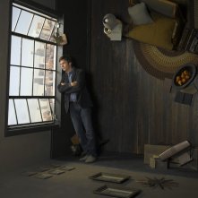 Jack Davenport è Lloyd Simcoe nella serie FlashForward