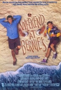 Locandina di Weekend con il morto