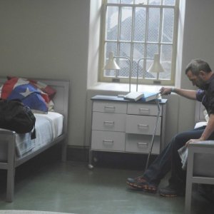 Hugh Laurie  in una scena di Broken della sesta stagione di Dr. House: Medical Division