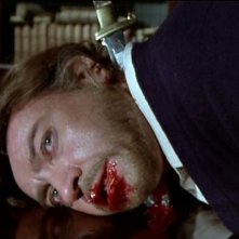 La violenta morte di Glauco Mauri nel film Profondo Rosso (1975)