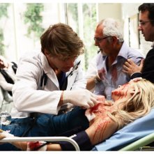 Giorgio Pasotti e Maria Rosaria Russo in una foto di scena della fiction La scelta di Laura