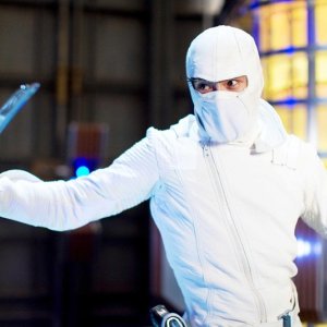 Lee Byung-hun (Storm Shadow) in una sequenza nel film G.I.Joe: La nascita dei Cobra