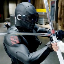 Ray Park (Snake Eyes) in una scena di lotta, nel film G.I.Joe: La nascita dei Cobra