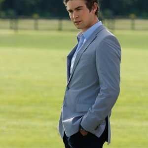 Un'elegante Chace Crawford (Nate Archibald) in una scena dell'episodio Reversals of Fortune di Gossip Girl