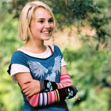 AnnaSophia Robb è Leslie Burke in una scena del film Un ponte per Terabithia