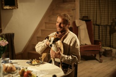 Terence Hill in una scena della fiction Mediaset Doc West
