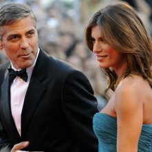 Venezia 2009 George Clooney Accanto A Elisabetta Canalis Sul Red Carpet 129828