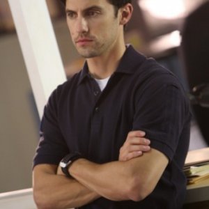 Milo Ventimiglia in una scena della premiere della quarta stagione di Heroes