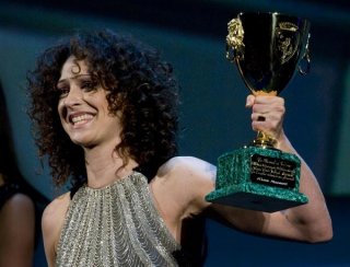 Venezia 2009: Kseniya Rappoport riceve la Coppa Volpi per la sua interpretazione in La doppia ora