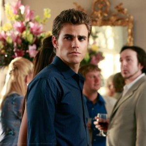 Paul Wesley nell'episodio Family Ties della serie tv The Vampire Diaries
